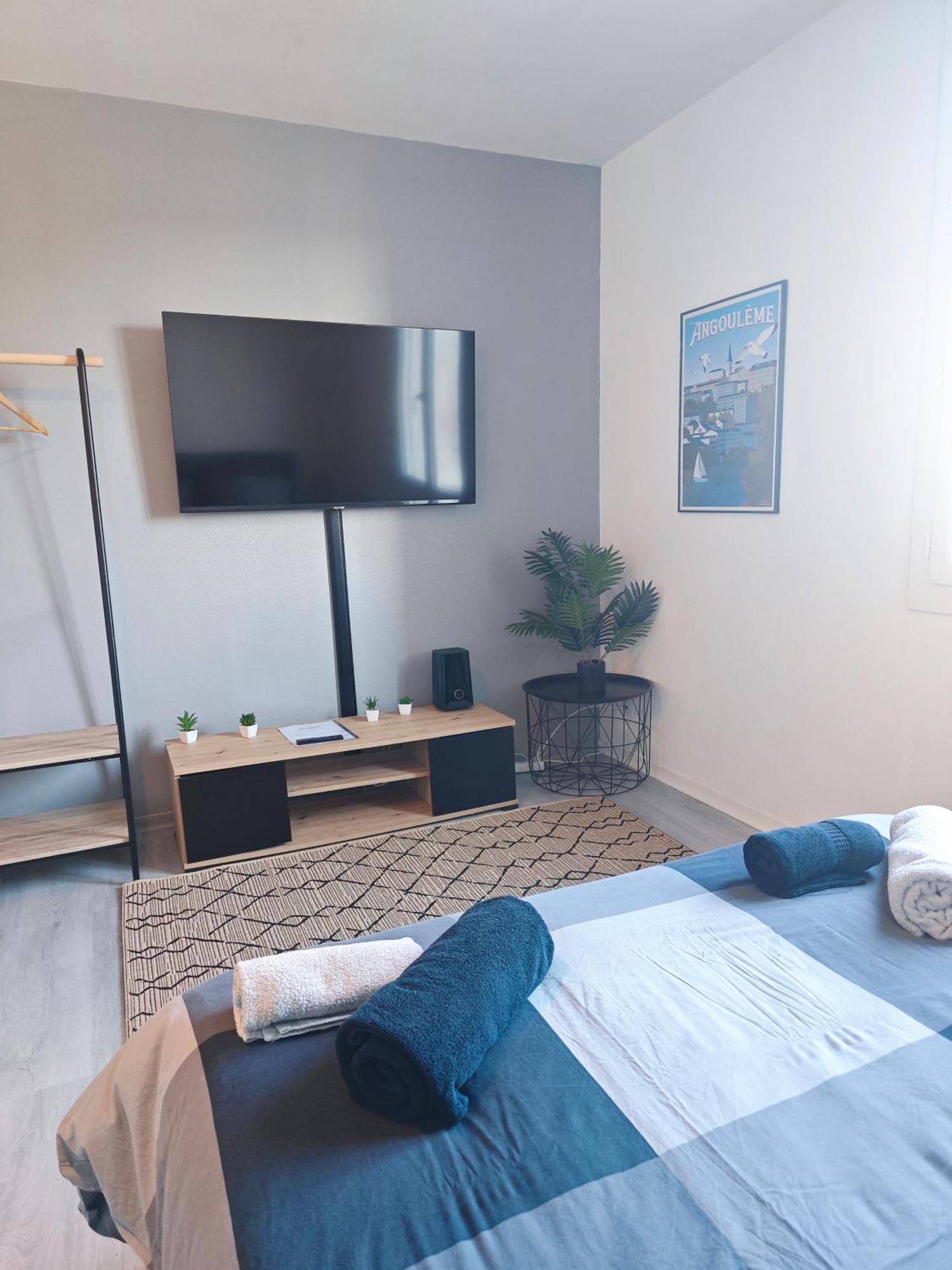 Le Republique Grand Studio Wi-Fi / Netflix Angoulême Esterno foto